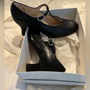LaDuca black top tap sole dance shoes